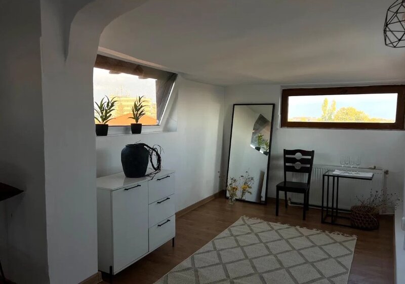 Pipera in apropiere de Gradina Zoo si Jollie Ville.